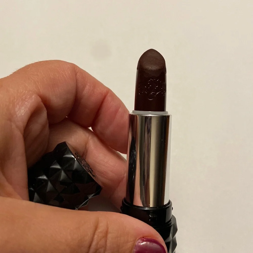 Kat von D Studded Kiss Lipstick Vampira